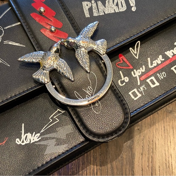 Pinko black leather her flap with multicoored graffiti print chain love bag - Picture 2 of 14